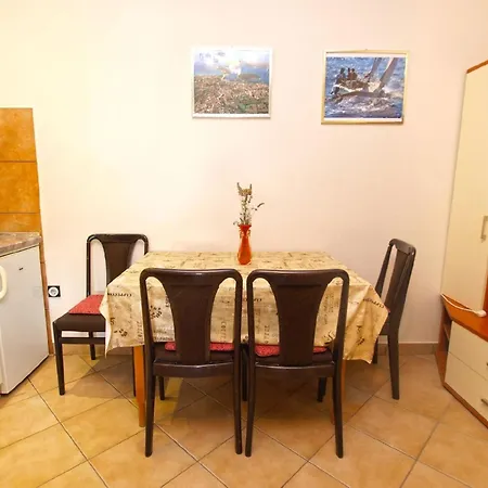 Apartment Fuer 4 Personen Ca 50 Qm In Medulin, Istrien Suedkueste Von Istrien Medulin